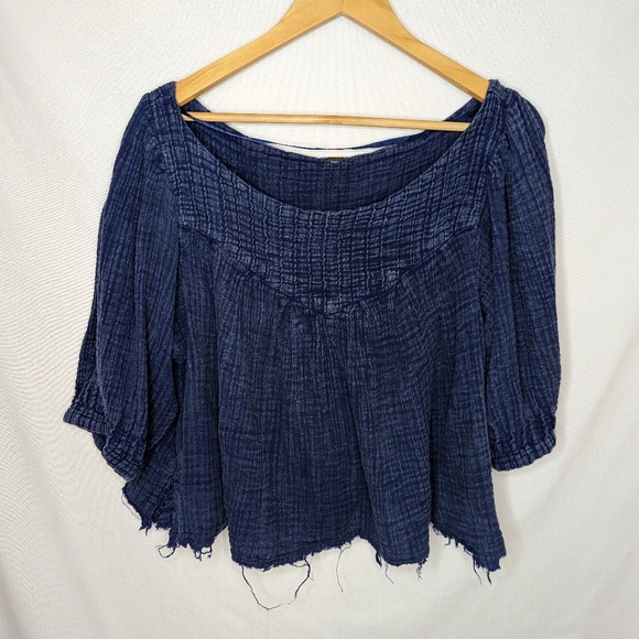 Free People Tops - SOLDree People Sz M Oversized Navy Blue Destroyed Hem Short Sleeve Cropped Shirt